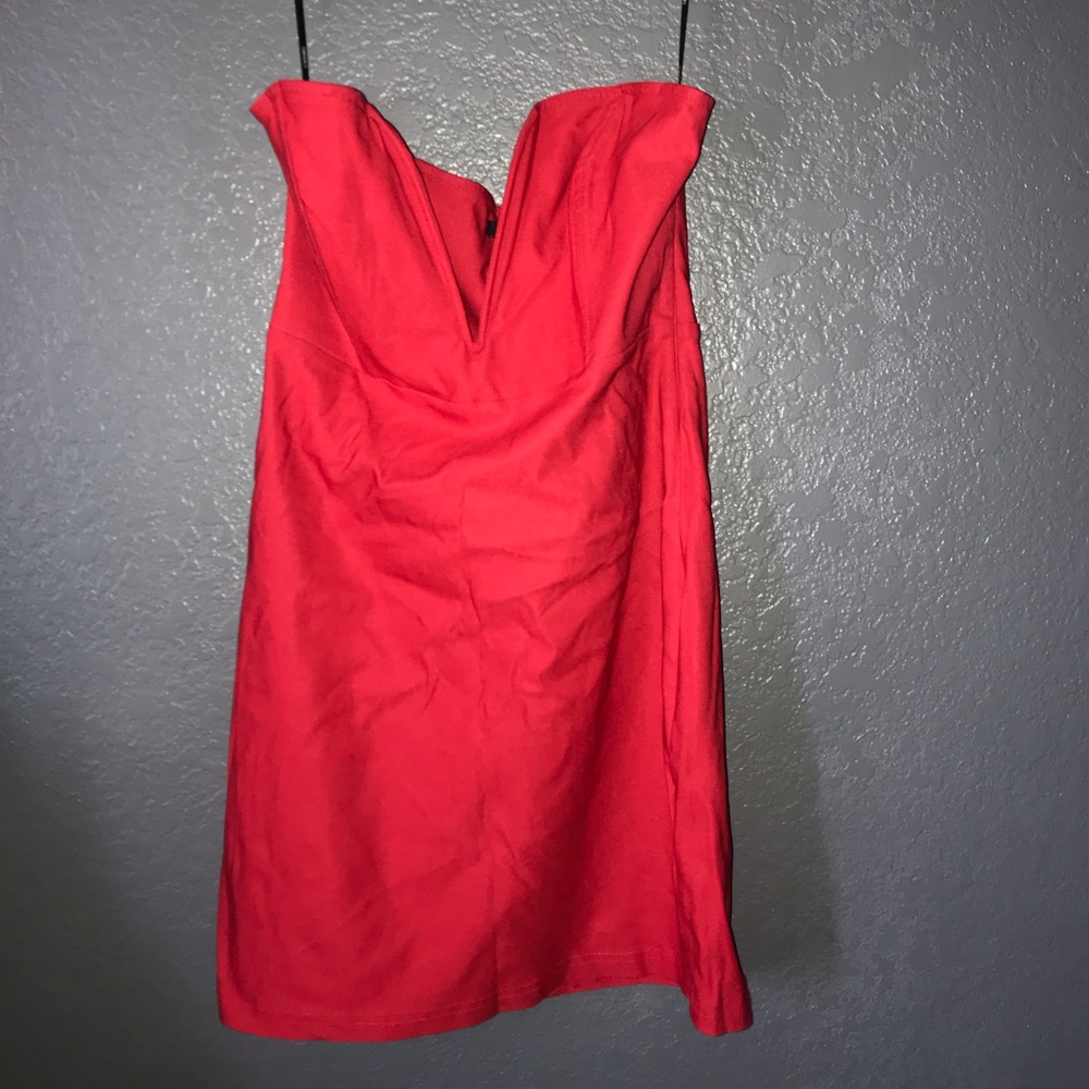 Mini sexy v-wire red dress